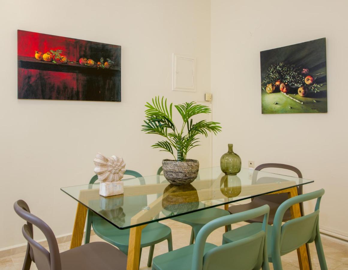 Center Manolia Dream 3 Bedroom Apartment 100M Away From The Beach Chania  Bagian luar foto