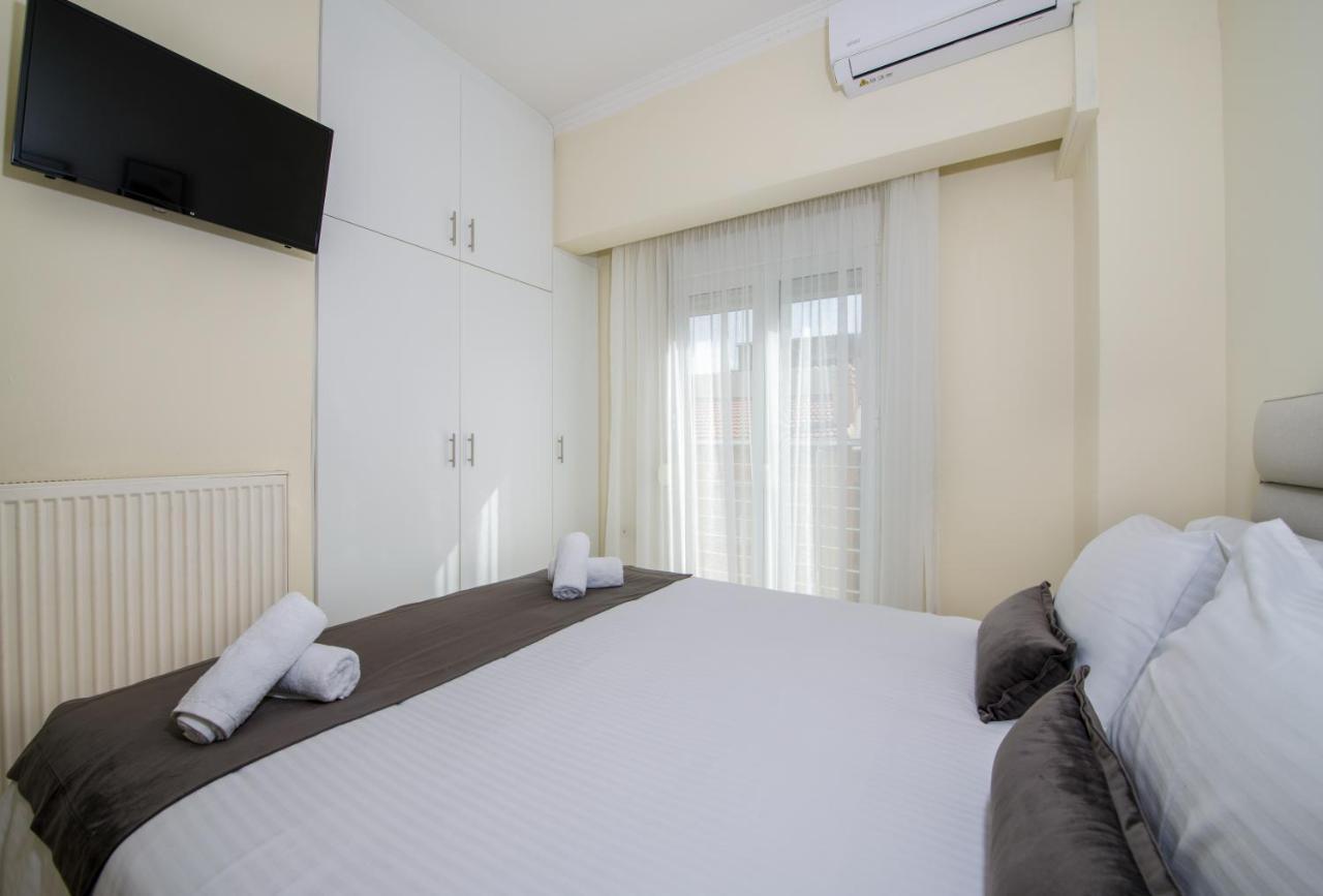 Center Manolia Dream 3 Bedroom Apartment 100M Away From The Beach Chania  Bagian luar foto