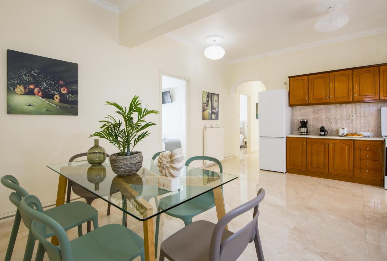 Center Manolia Dream 3 Bedroom Apartment 100M Away From The Beach Chania  Bagian luar foto