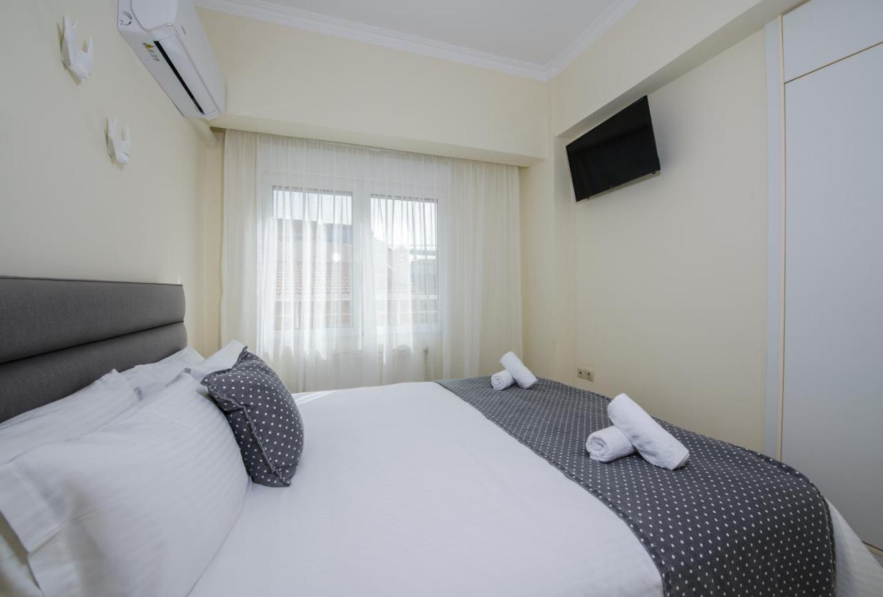 Center Manolia Dream 3 Bedroom Apartment 100M Away From The Beach Chania  Bagian luar foto